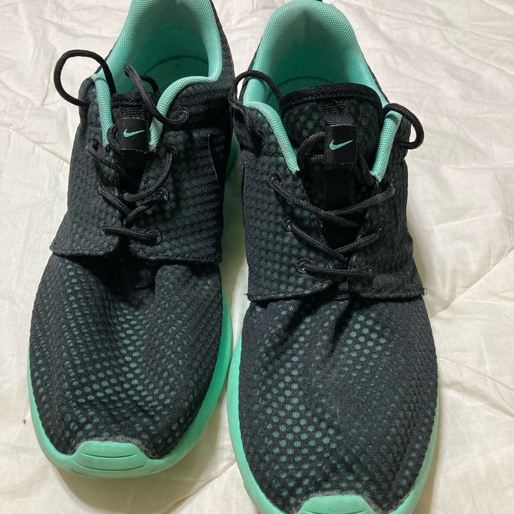 Nike roshe-one premium glow green